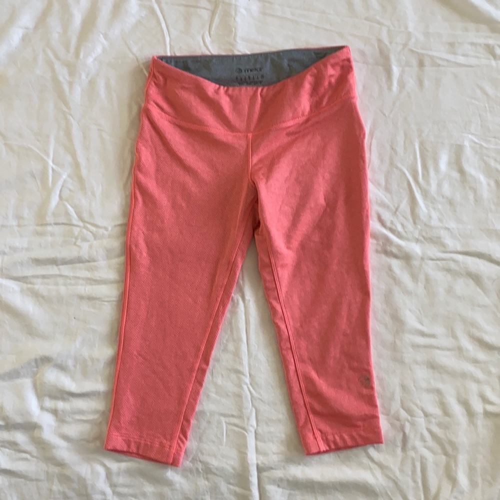 Pink and grey zig zag leggings